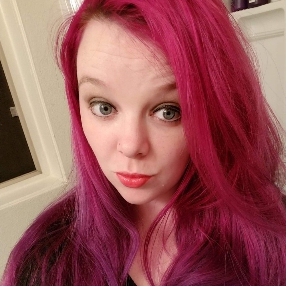 Meet your Posher, Hailey